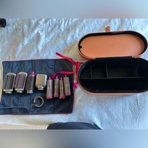 2021 Dyson Airwrap Extentions + kit + heat resisting mat  + travel bag only